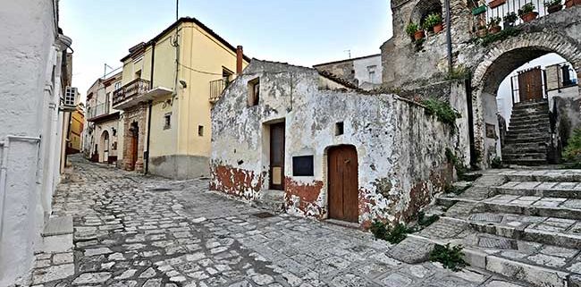 Matera discover Grottole vicoli centro storico